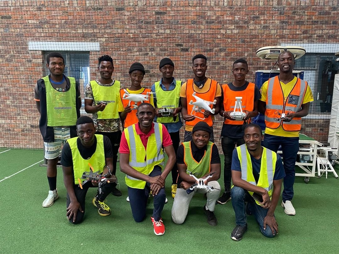 Zimbabwe Flying Labs resume outreach drone workshops